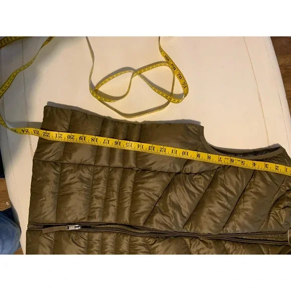 VERO MODA Quilted Puffer Vest Olive Green Zip Front Stand Collar Size M - Picture 7 of 8